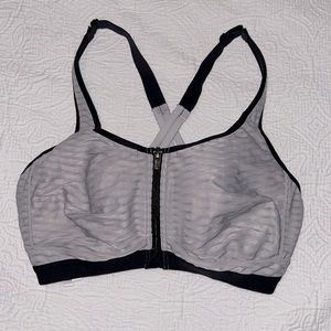 Victoria’s Secret Knockout sports bra 34DDD